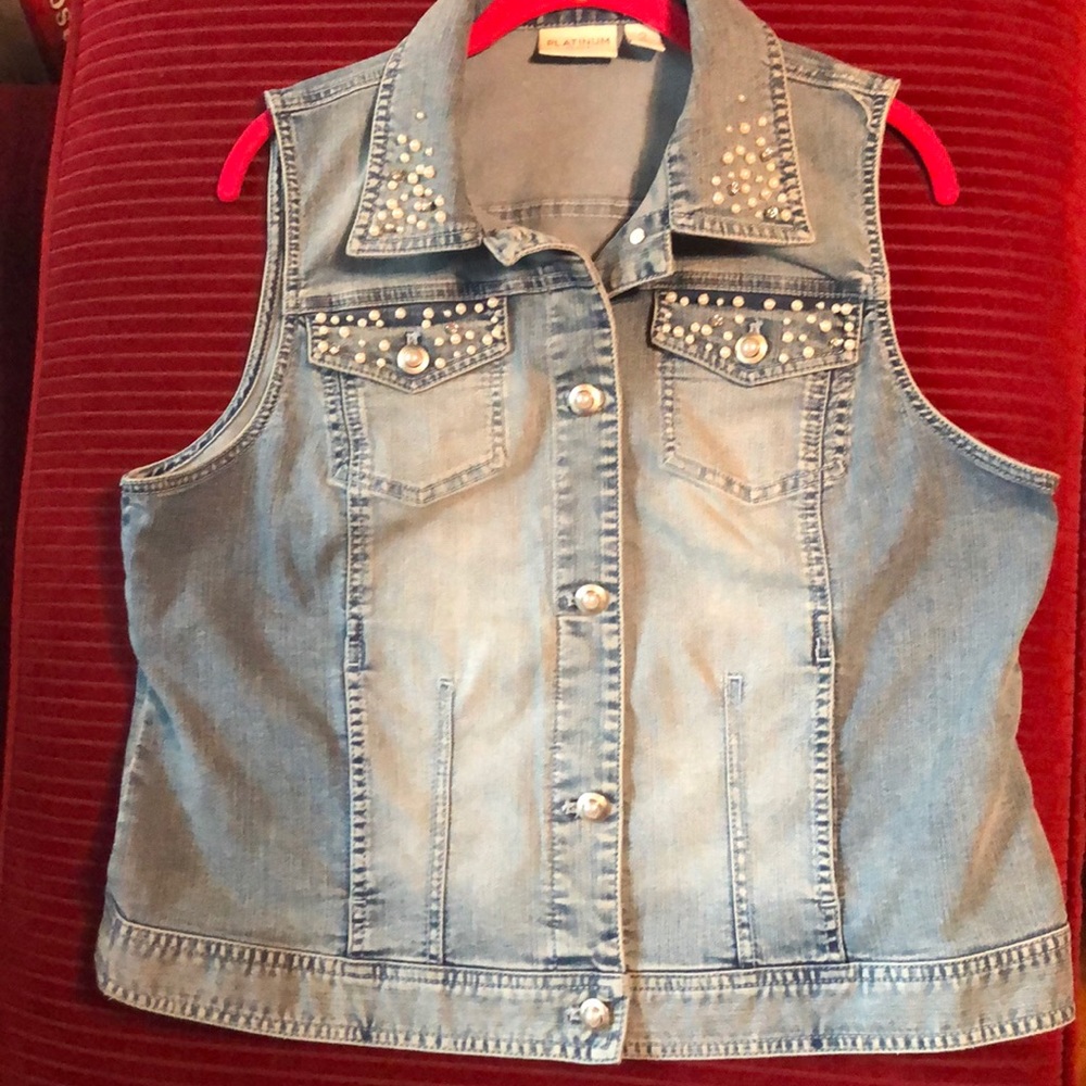 Chico’s Blue Jean Vest. EUC.
